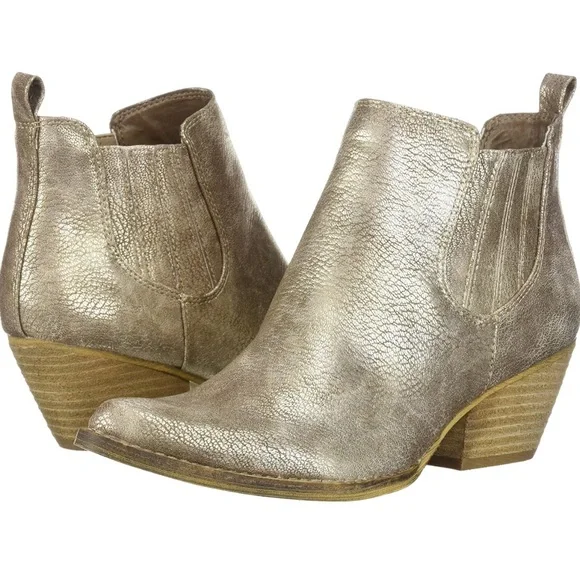 Very Volatile Gold Metallic Western Motivate Heeled Ankle Bootie - Picture 1 of 11